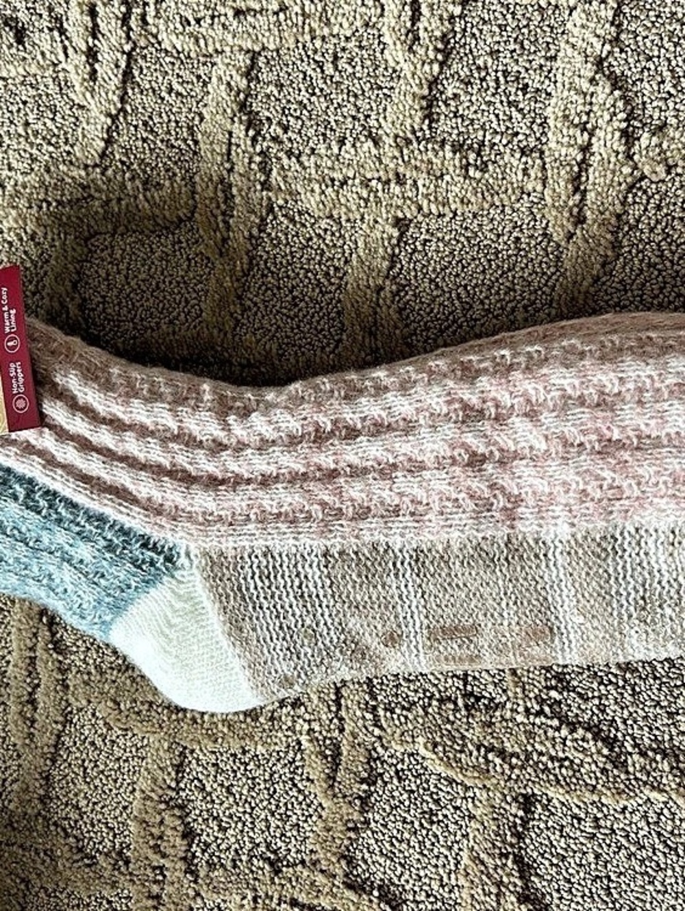 MUK LUKS Women's Cabin Sock Color Block Cabin Socks Pink & Blue NWT